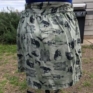 ModCloth Haunt Couture Skulls, Bones, and Bats A-line Skirt 2x